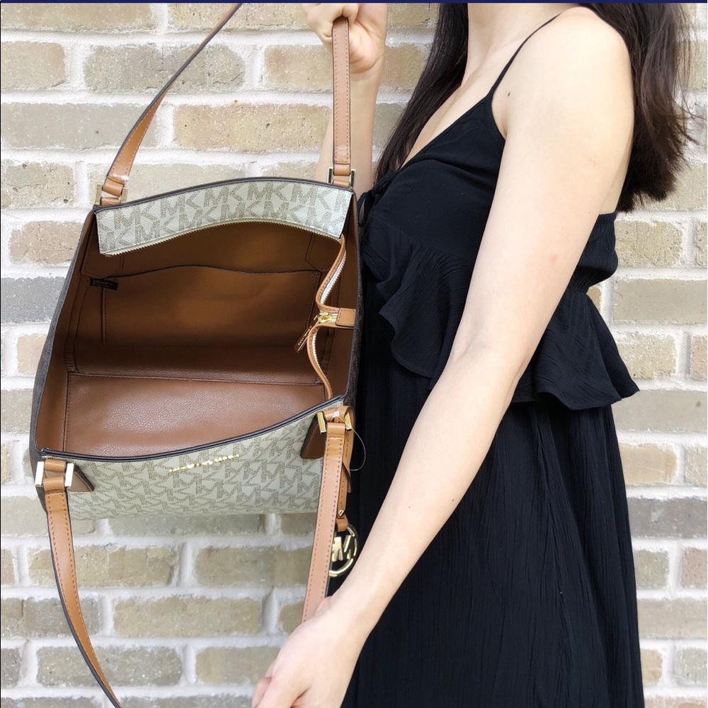 Gaby’sBags👜💕- Michael Kors Tote Signature MK - Picture 4 of 7